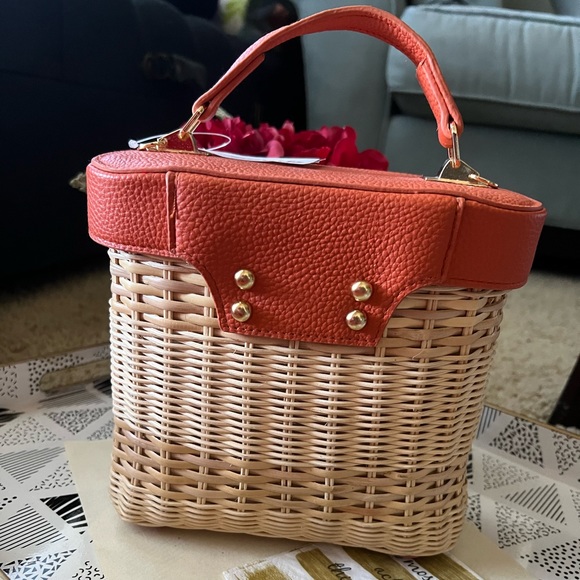 Tommy Bahama wicker bag/purse - Picture 2 of 7